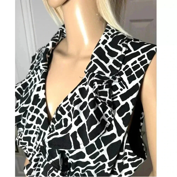 STUDIO ONE New York Women’s Large Geometric Dress Sleeveless V Neck Black White - Picture 5 of 8